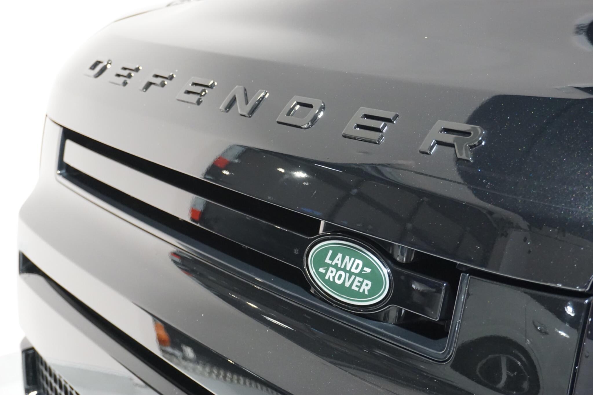 Land Rover Defender 90 3.0 D250 MHEV X-Dynamic HSE SUV 3dr Diesel Auto 4WD Euro 6 (s/s) (250 ps)